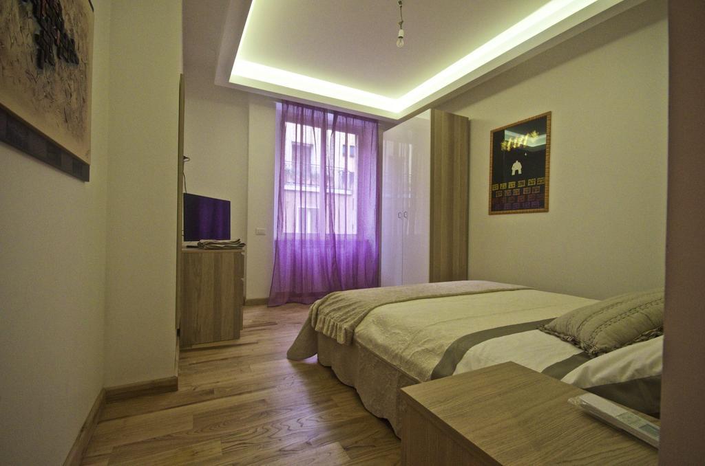 Piramide House Apartment Rome Bilik gambar