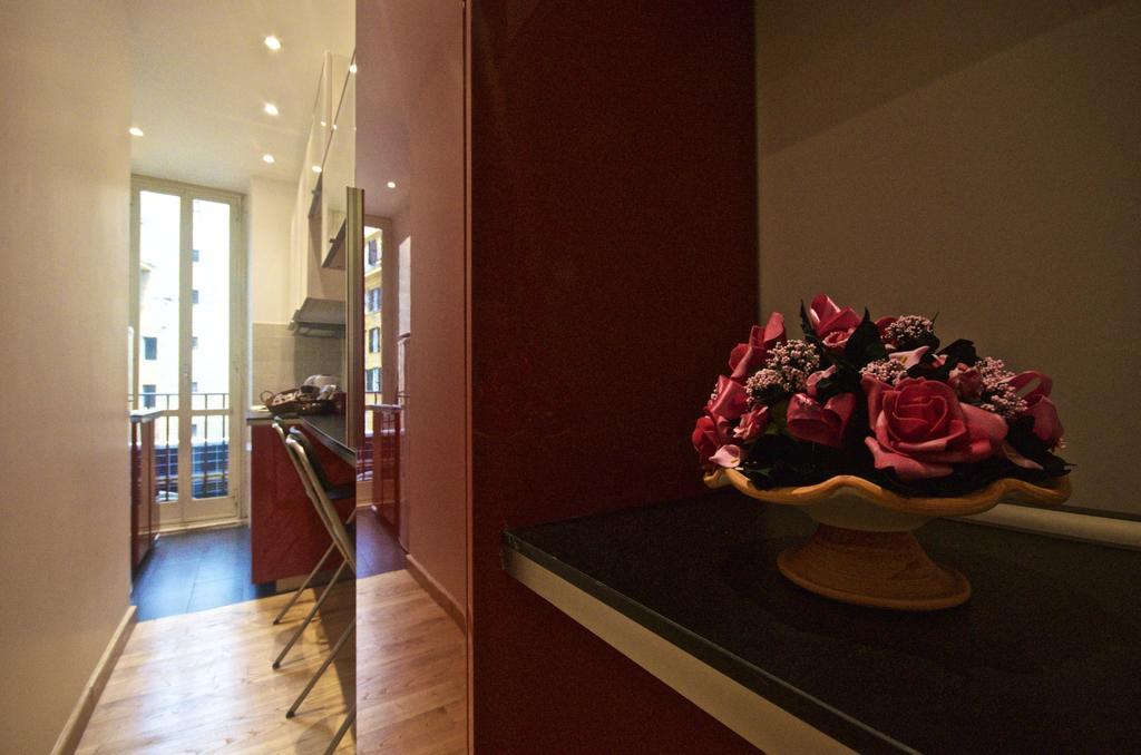 Piramide House Apartment Rome Bilik gambar